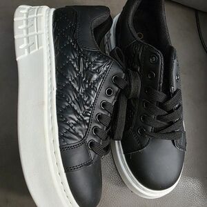 Yoki Black Quilted Sneakers